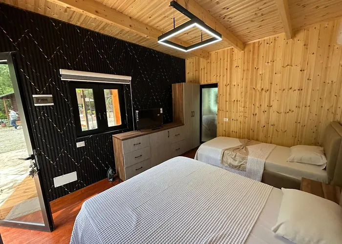 Blue Eye 3* Sarandë