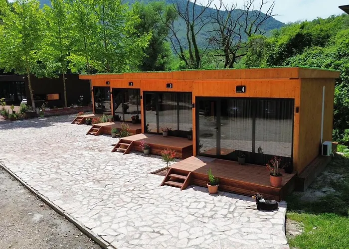 Blue Eye 3* Sarandë